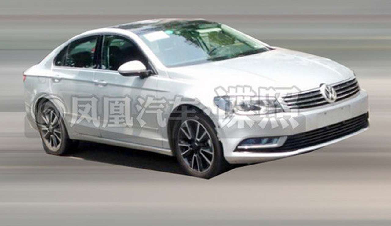 В объективы угодил новый седан Volkswagen
