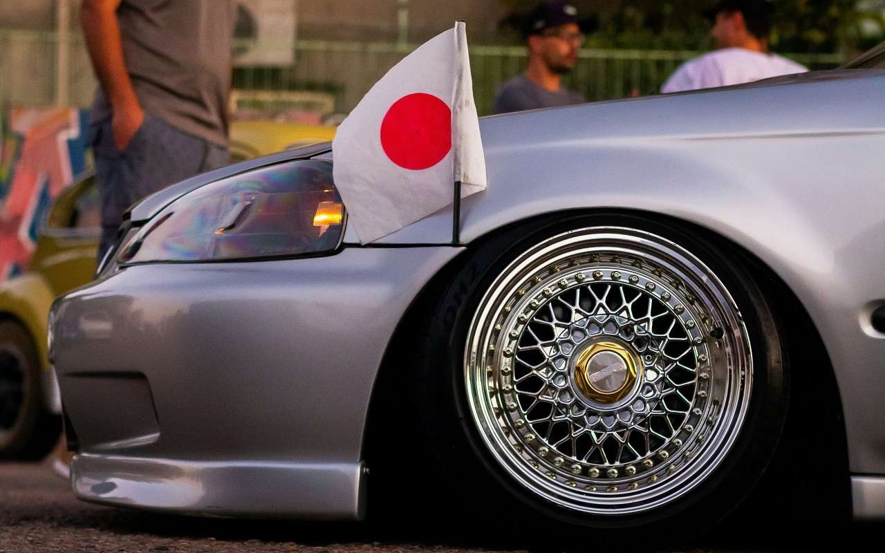 Три ведущих японских бренда уличили в фальсификации — рассказываем подробности