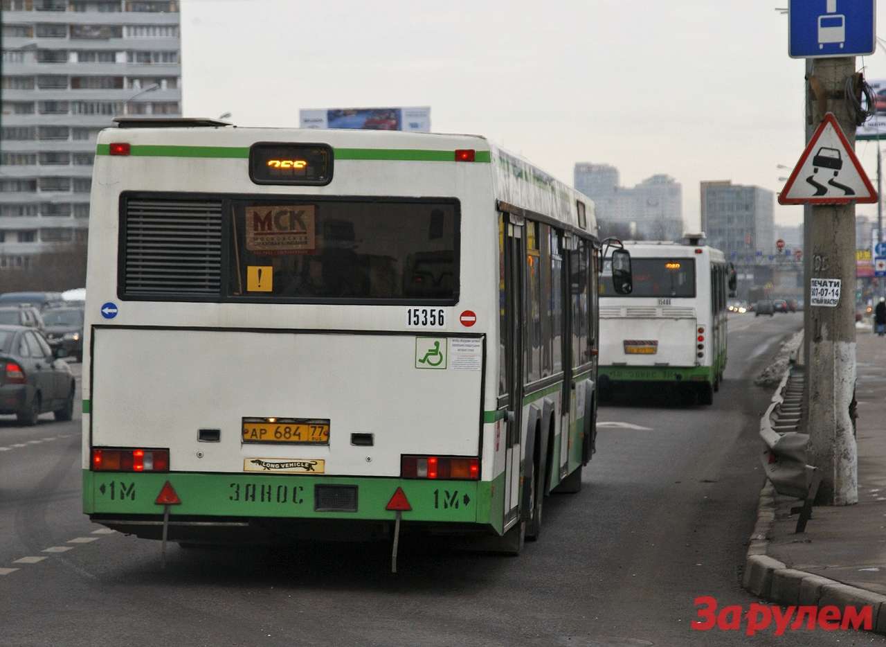 Мэрия отказала автомобилистам во въезде на «выделенки» ночью 