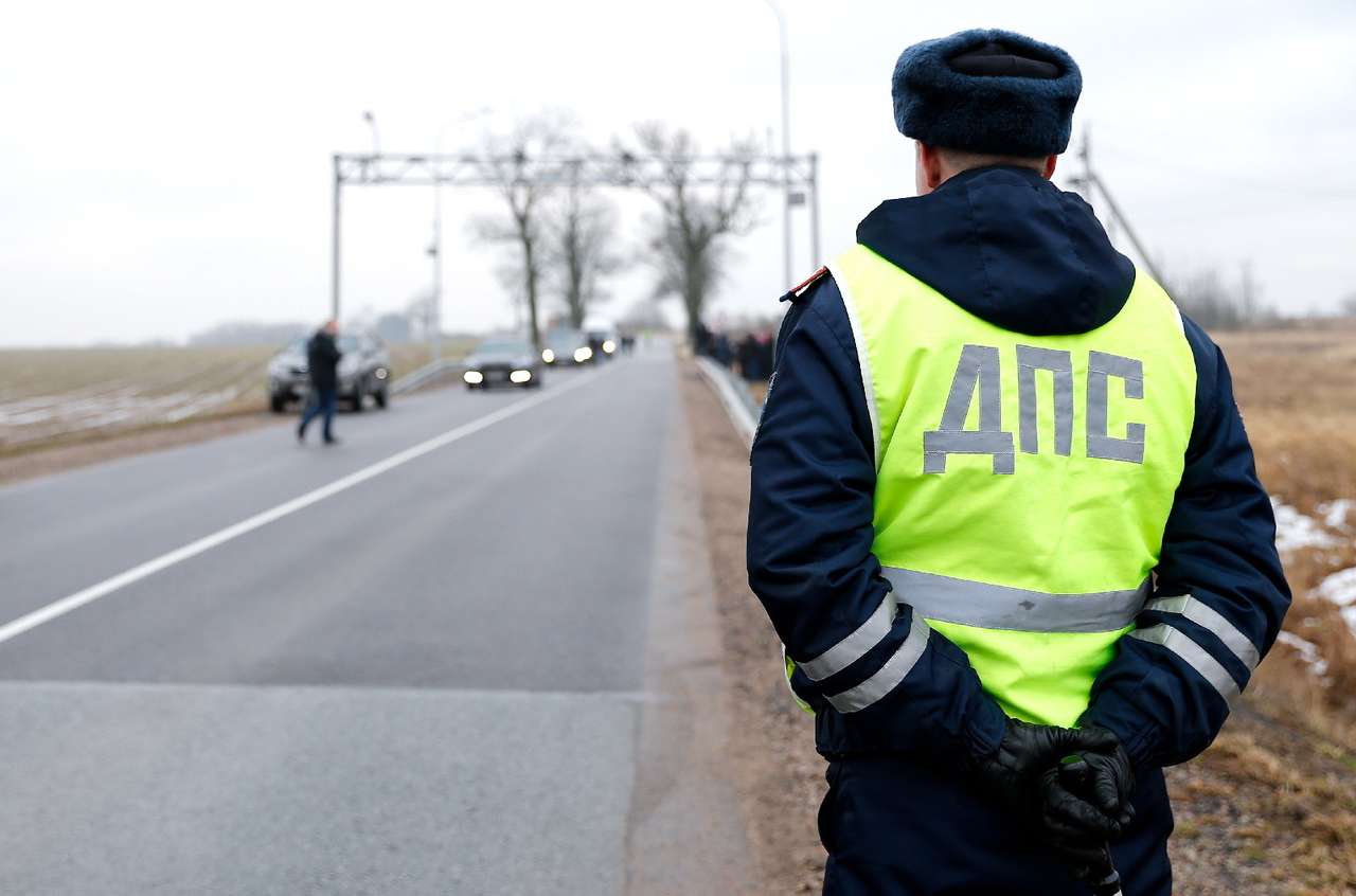 Гаишник получил взяток на 14 тысяч рублей и сел на 4 года