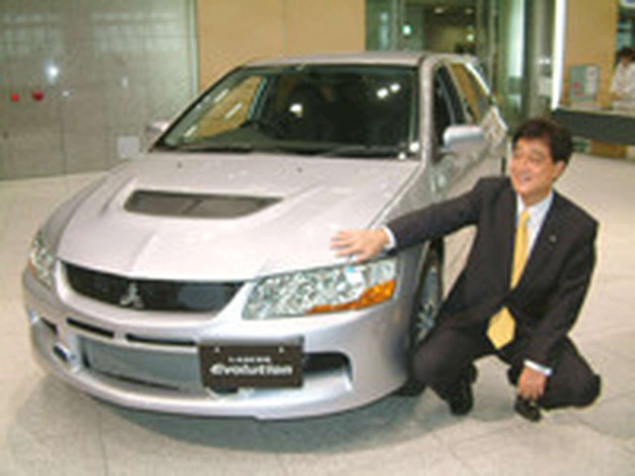 Mitsubishi запускает новый универсал Lancer Evolution