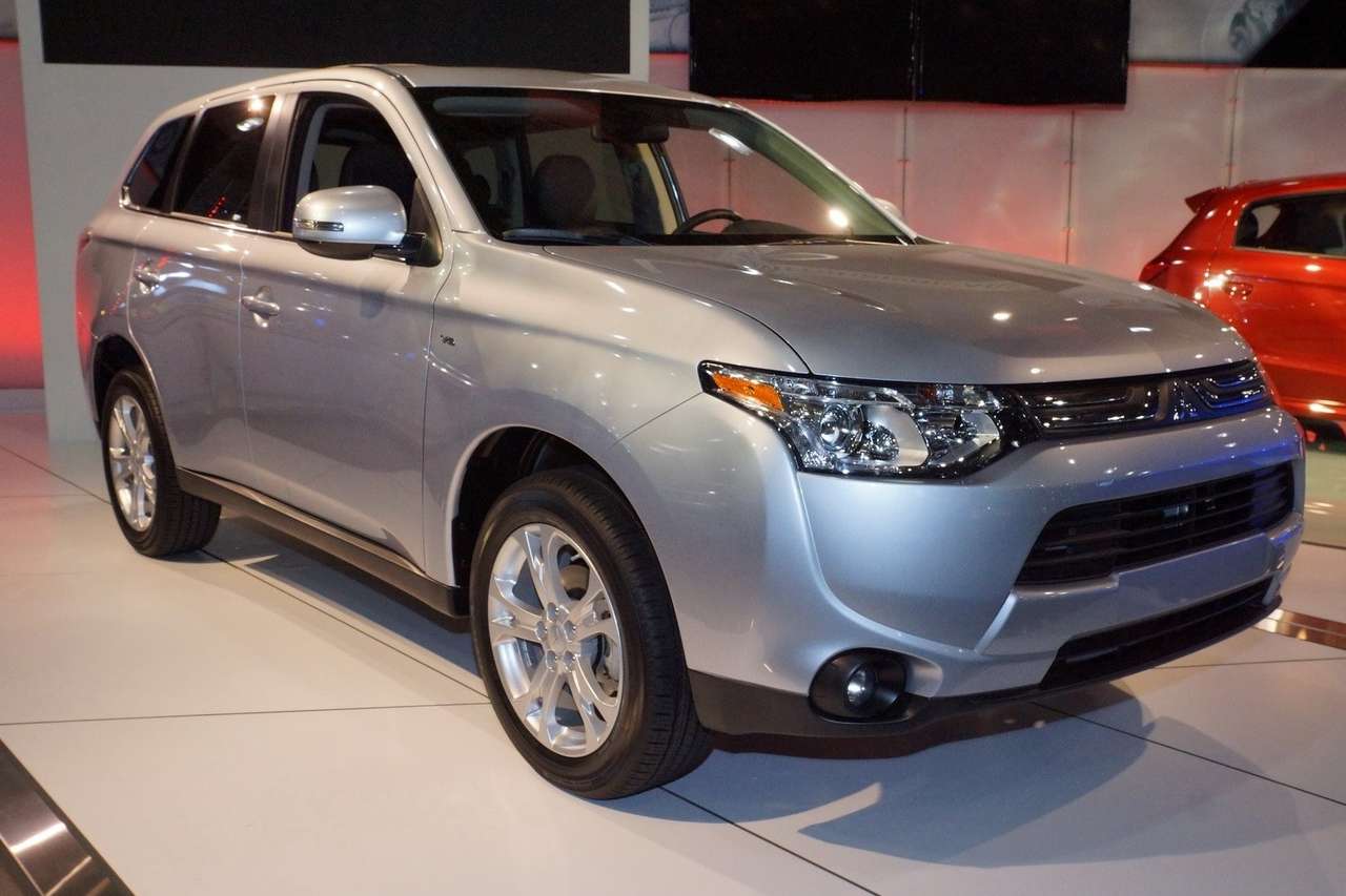 Mitsubishi удвоит выпуск Outlander PHEV