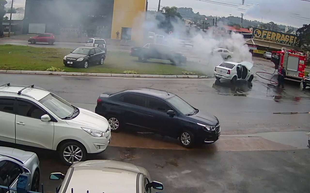 Автомобиль загорелся? Главное, чтобы в нужном месте и в нужное время!