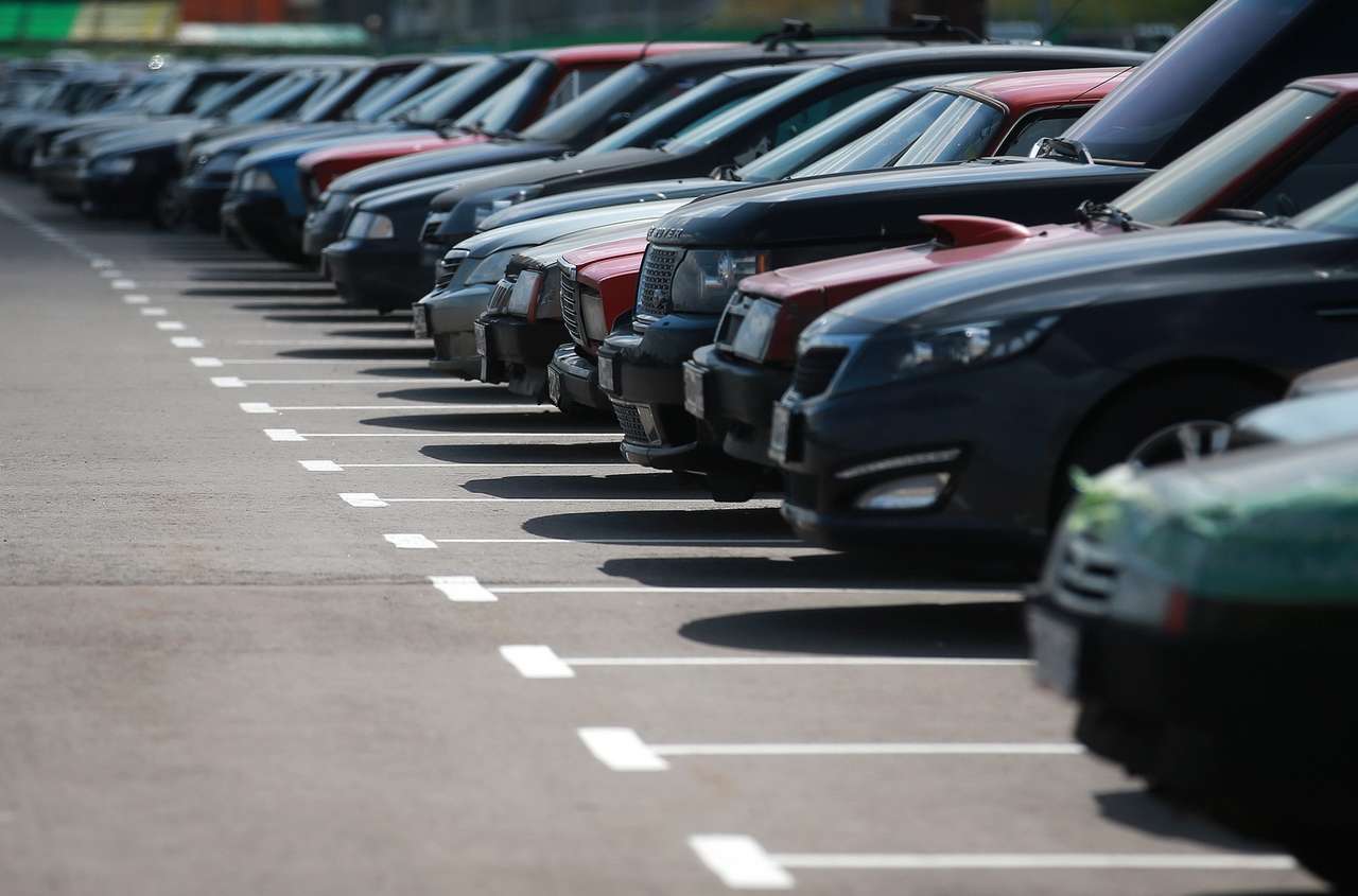 Глава ГИБДД — о штрафстоянках, электронных полисах ОСАГО, экзаменах на права