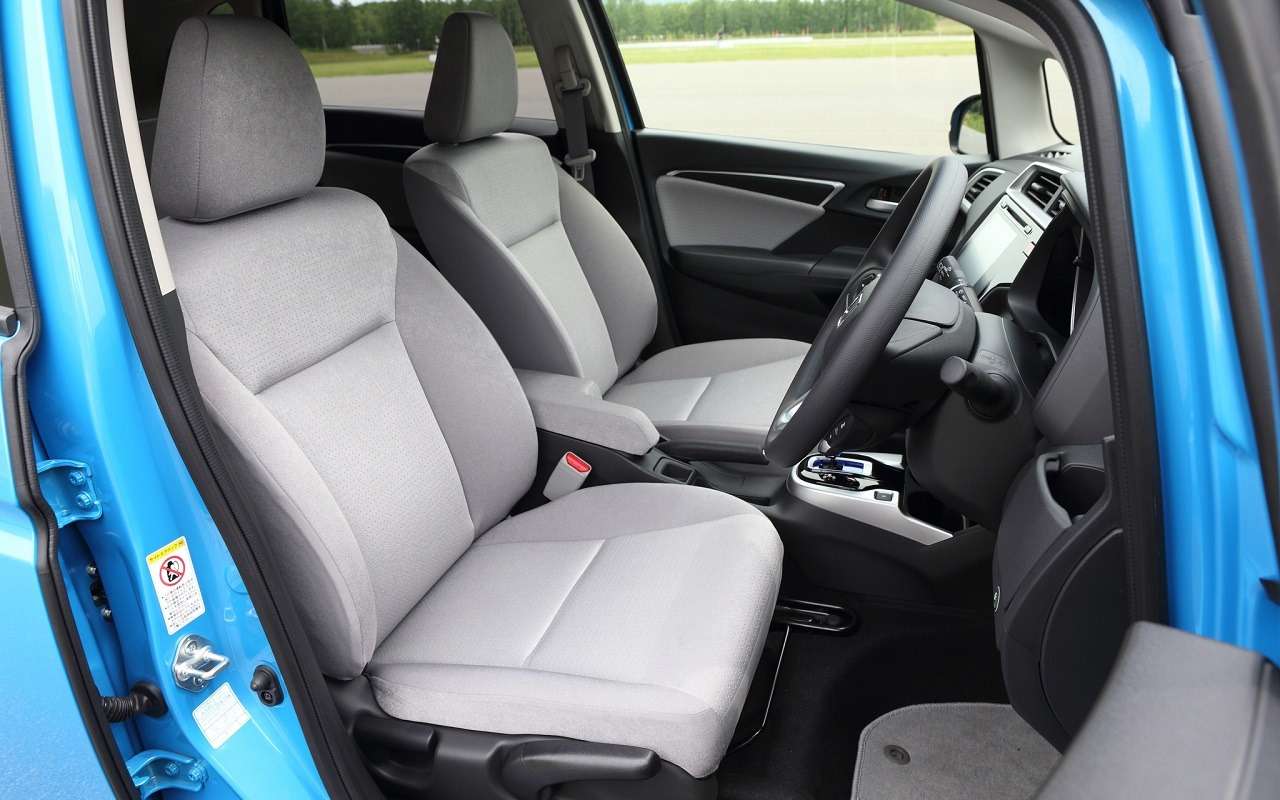 Очень надежный японский хэтчбек: мы подобрали беспроблемные версии