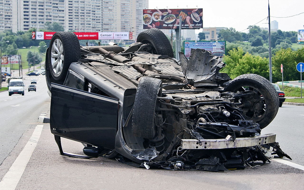 Разбитая машина — не проблема: необычная авария в Самаре