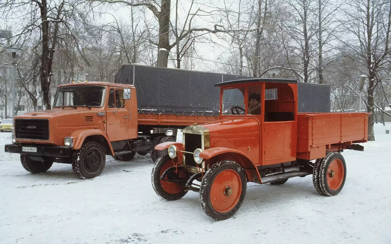 Первая советская выставка автомобилей: новинки 1925 года