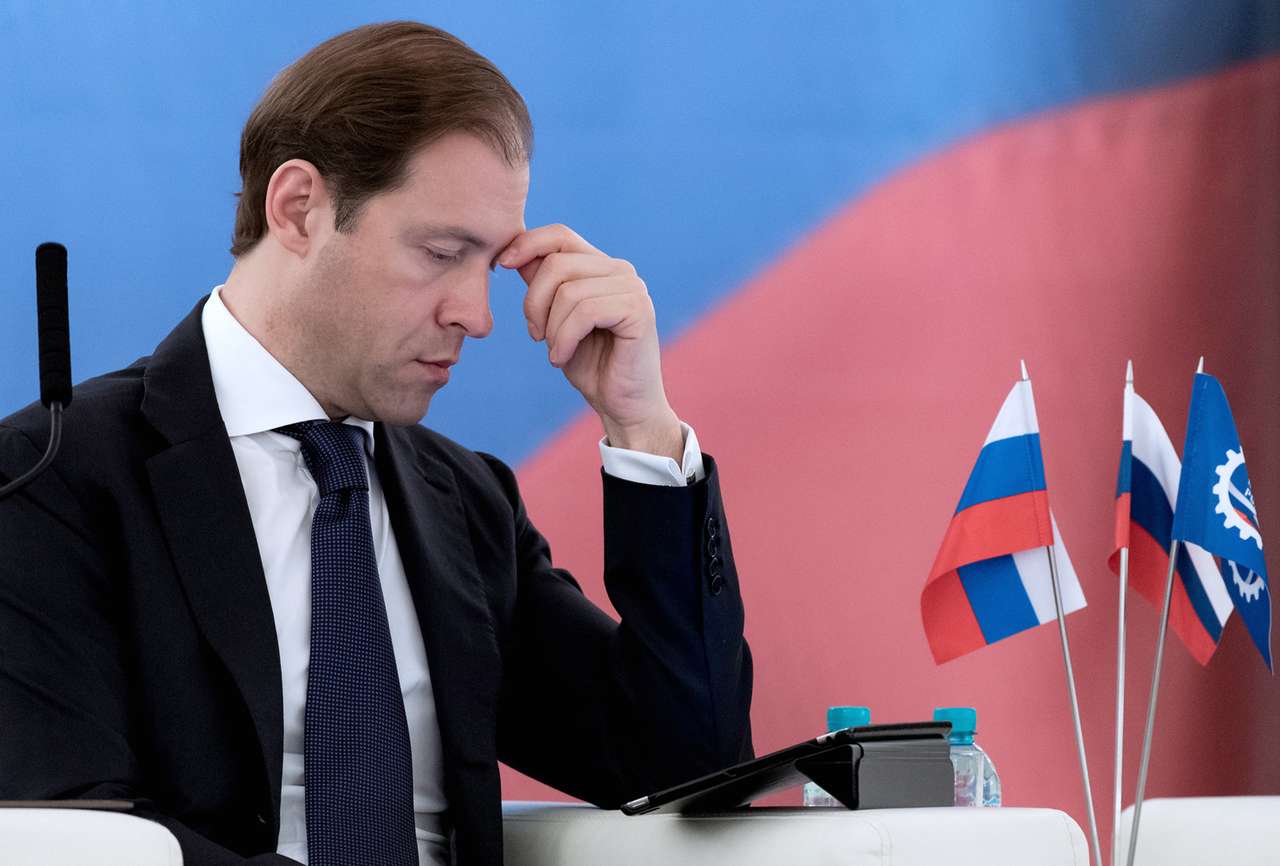 Минпромторг надеется сохранить продажи легковых автомобилей на уровне прошлого года