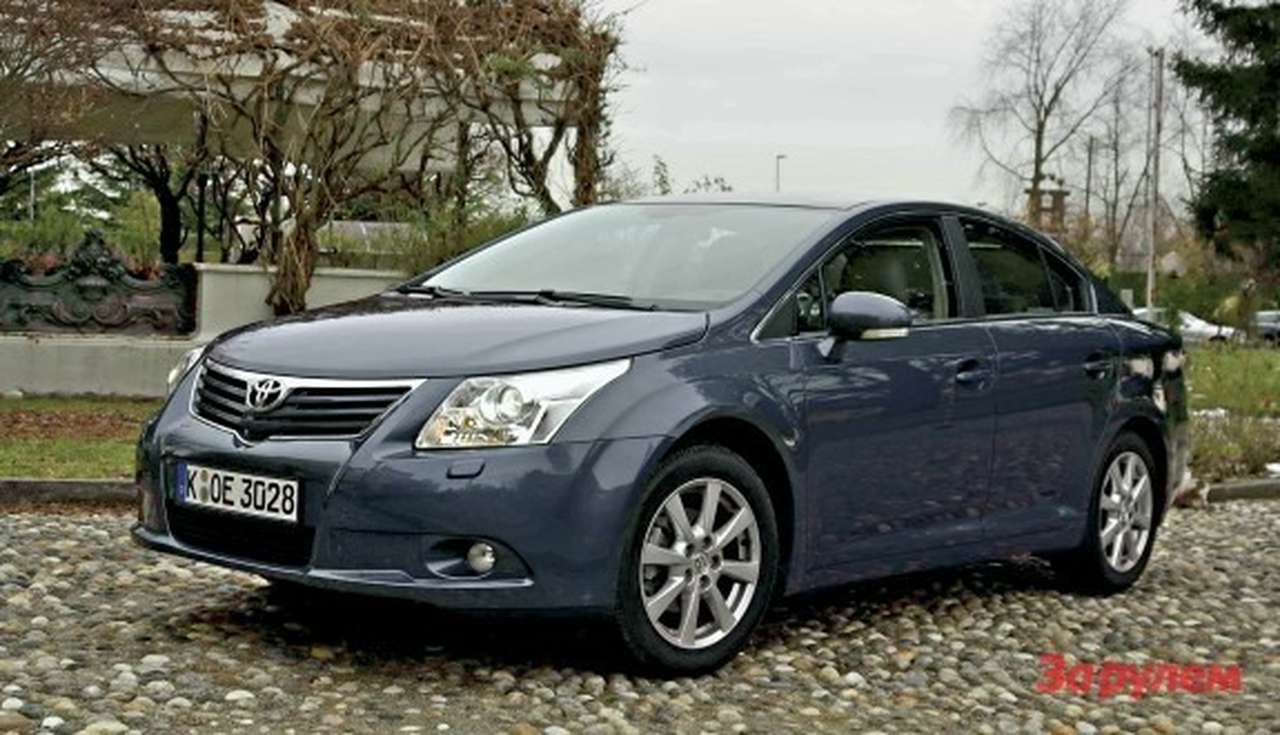 Toyota Motor снова отзывает автомобили