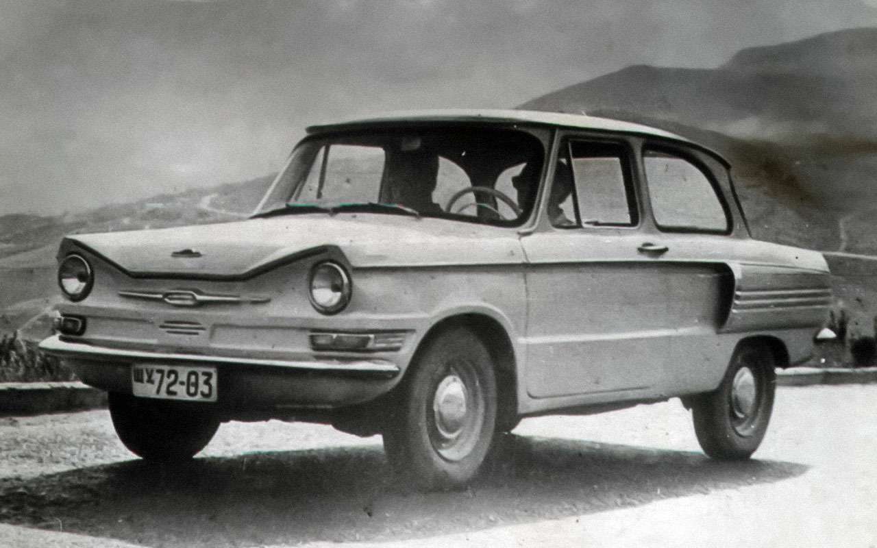 В процессе доводки ЗАЗ-966 существовали несколько вариантов дизайна. В том числе этот – второй, больше остальных вызывающий ассоциации с американским заднемоторным Chevrolet Corvair.