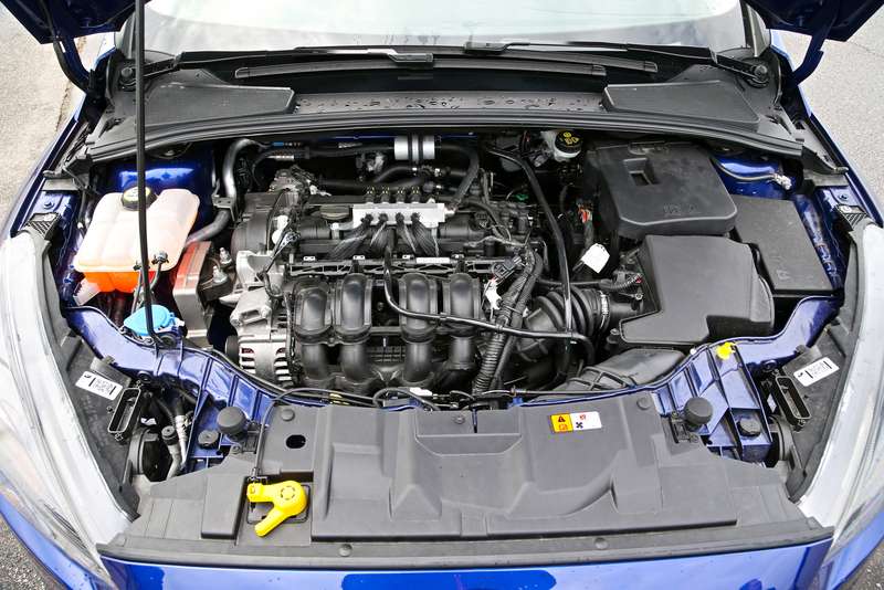 Подкапотка Ford Focus 3. Подкапотка Форд фокус 2. Подкапотка Форд фокус 2 2.0. Подкапотка Форд фокус 3 1.6.