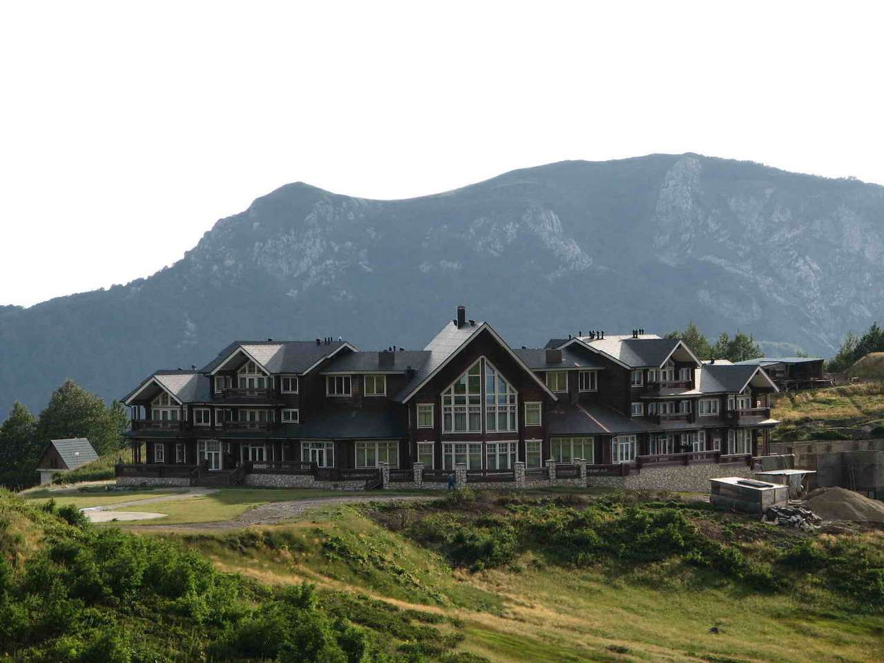 Дорогу к «даче Путина» пытаются проложить вопреки ЮНЕСКО