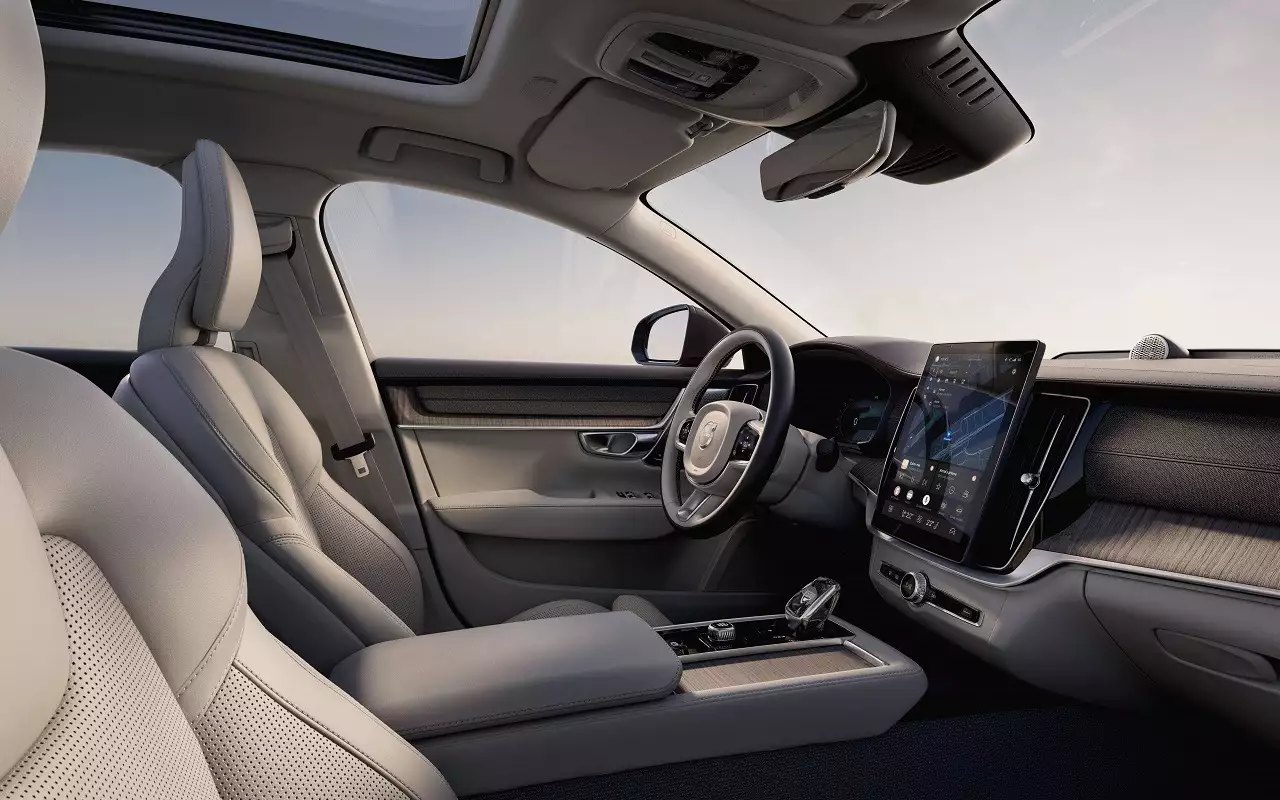 Volvo S90 Smart Luxury Edition