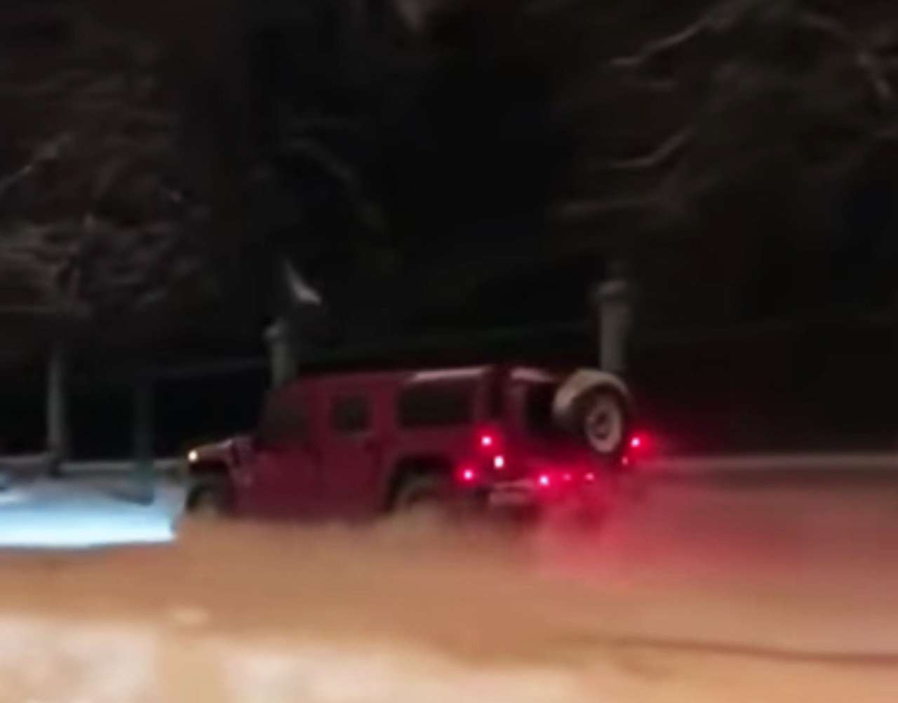 Автохулиганы опять «зажигают». Теперь на Хаммере (ОБНОВЛЕНО)