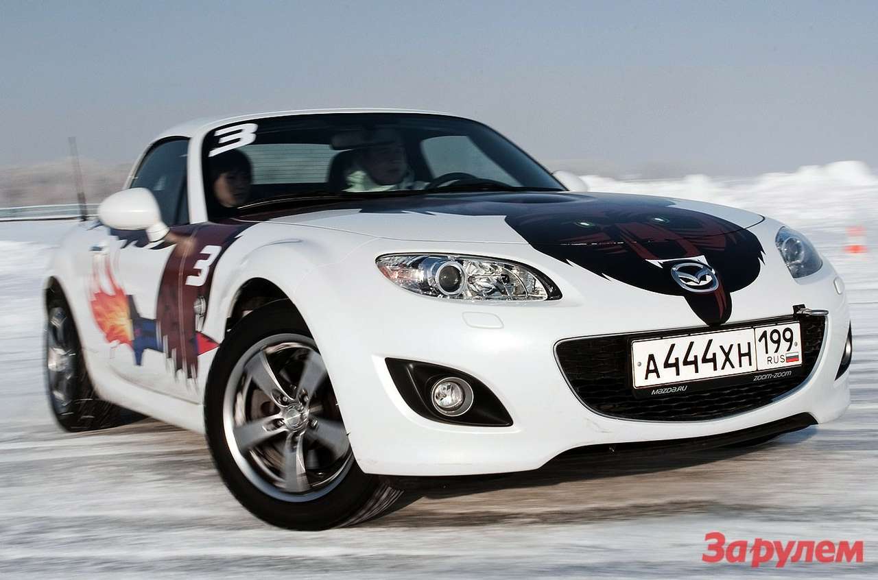 Mazda Sport Academy: на родстере по льду