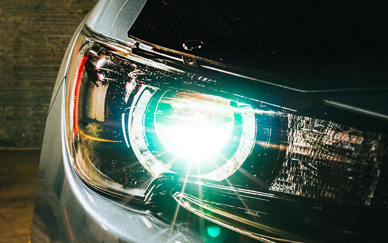 Госзакупки: компания из Тюмени закупает внедорожники с трехзонным климат-контролем