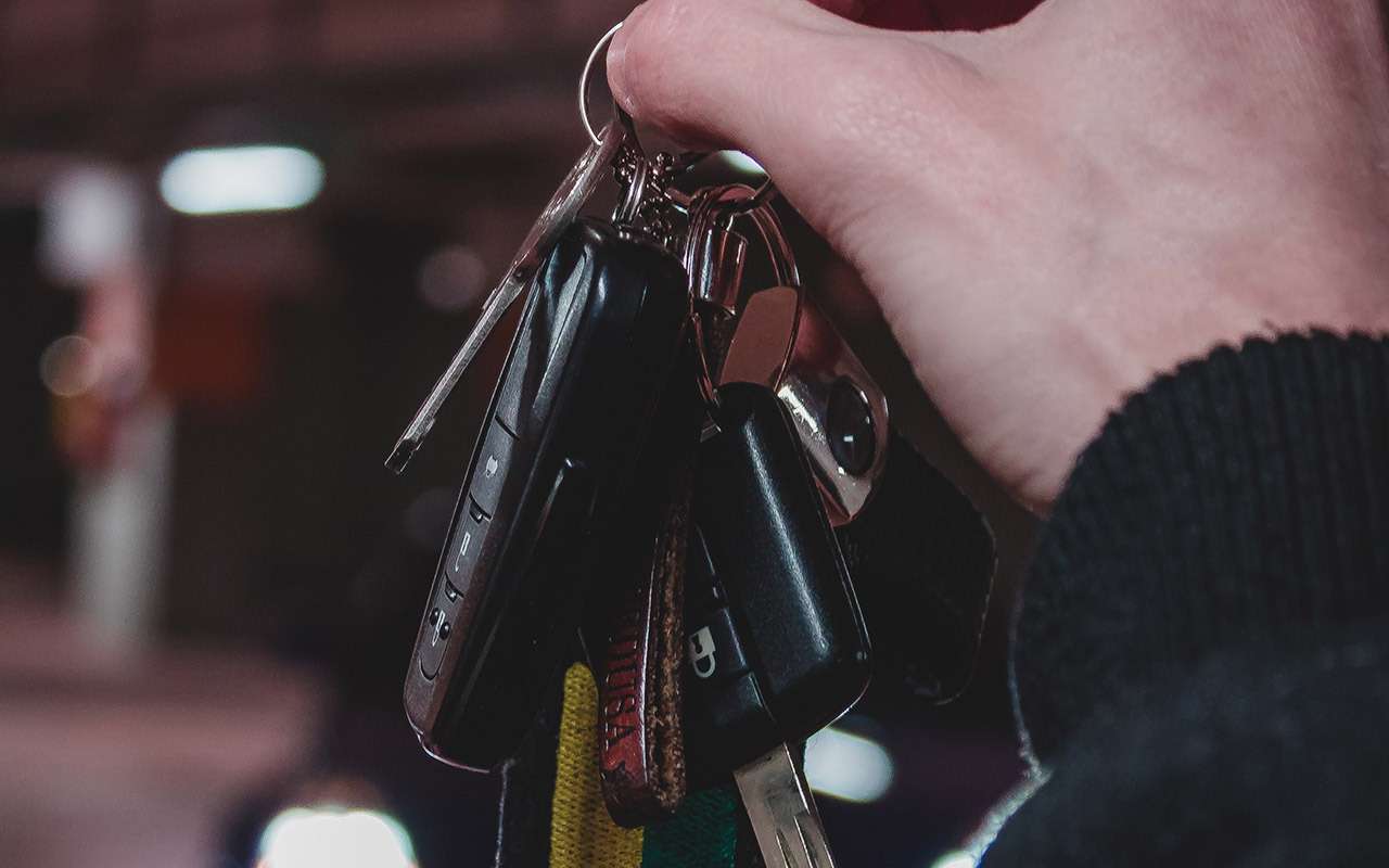 Новая схема угона: подмена ключей при продаже