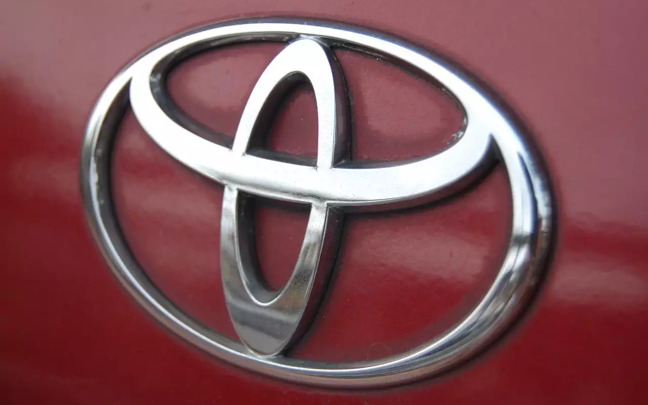 В Toyota заявили о снижении глобальных продаж