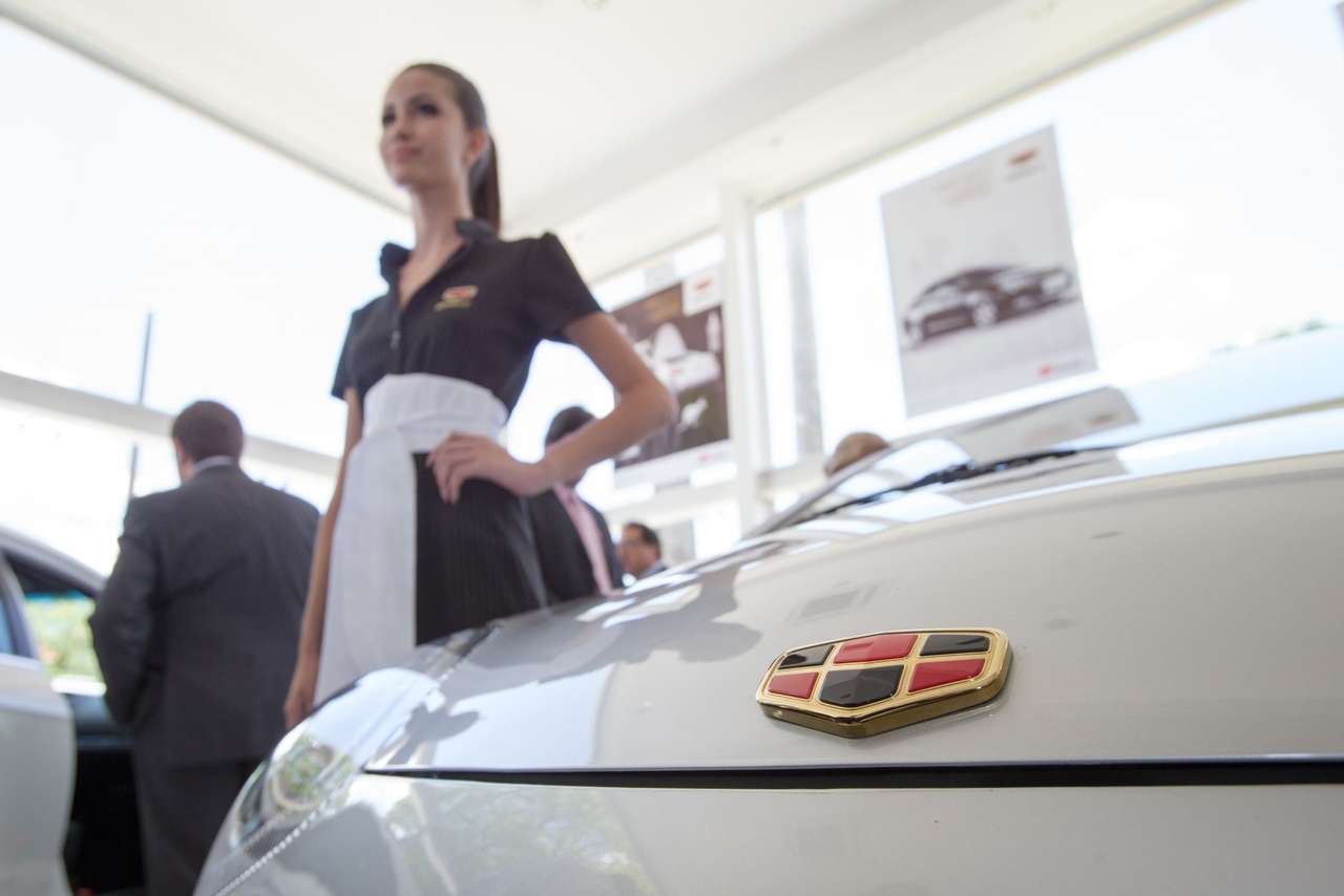 Линейка моделей Emgrand уже де-факто является суббрендом и носит оригинальный, отличный от прочих автомобилей Geely логотип, но руководству китайской компании этого, видимо, показалось мало, и скоро свет увидит еще одна марка.