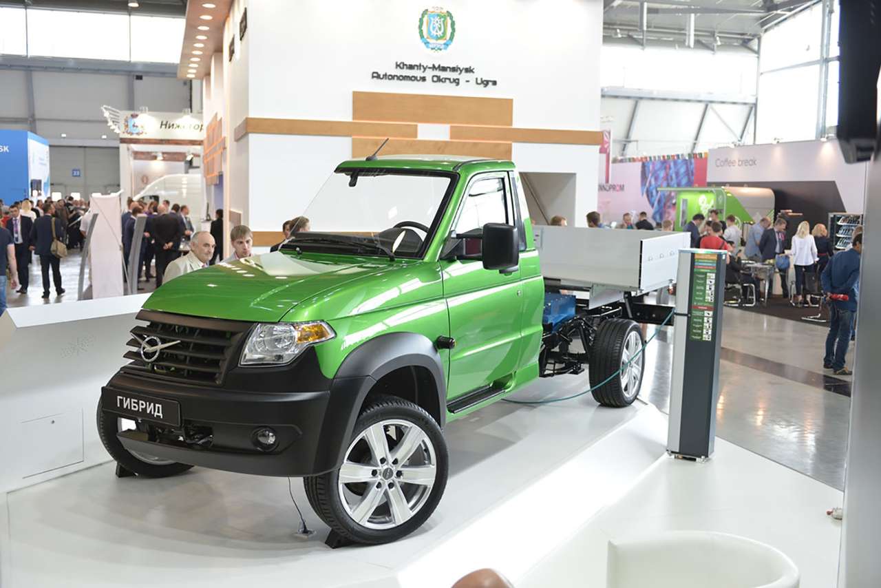 Новый УАЗ Профи превратился в гибрид