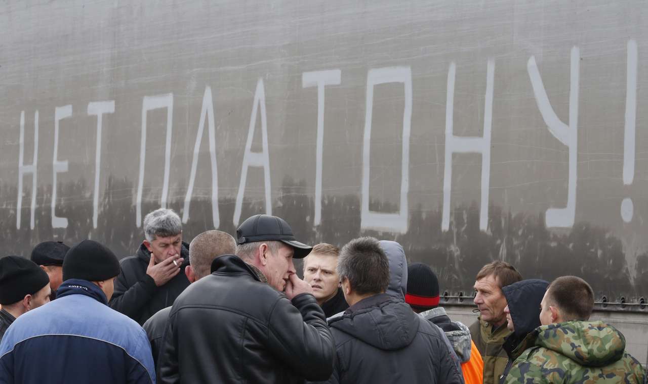 Госдума испугалась дальнобойщиков: плату с большегрузов могут отсрочить