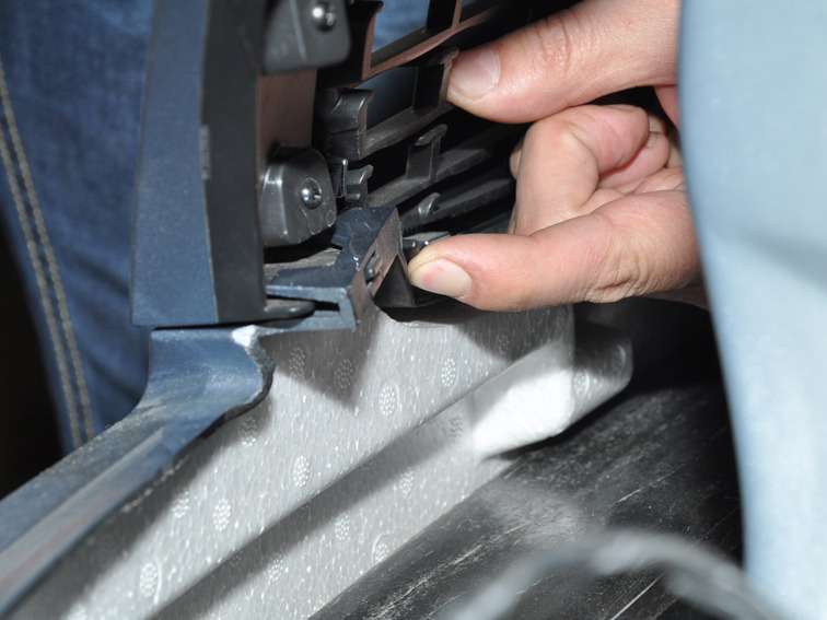 замена салонного фильтра дэу джентра