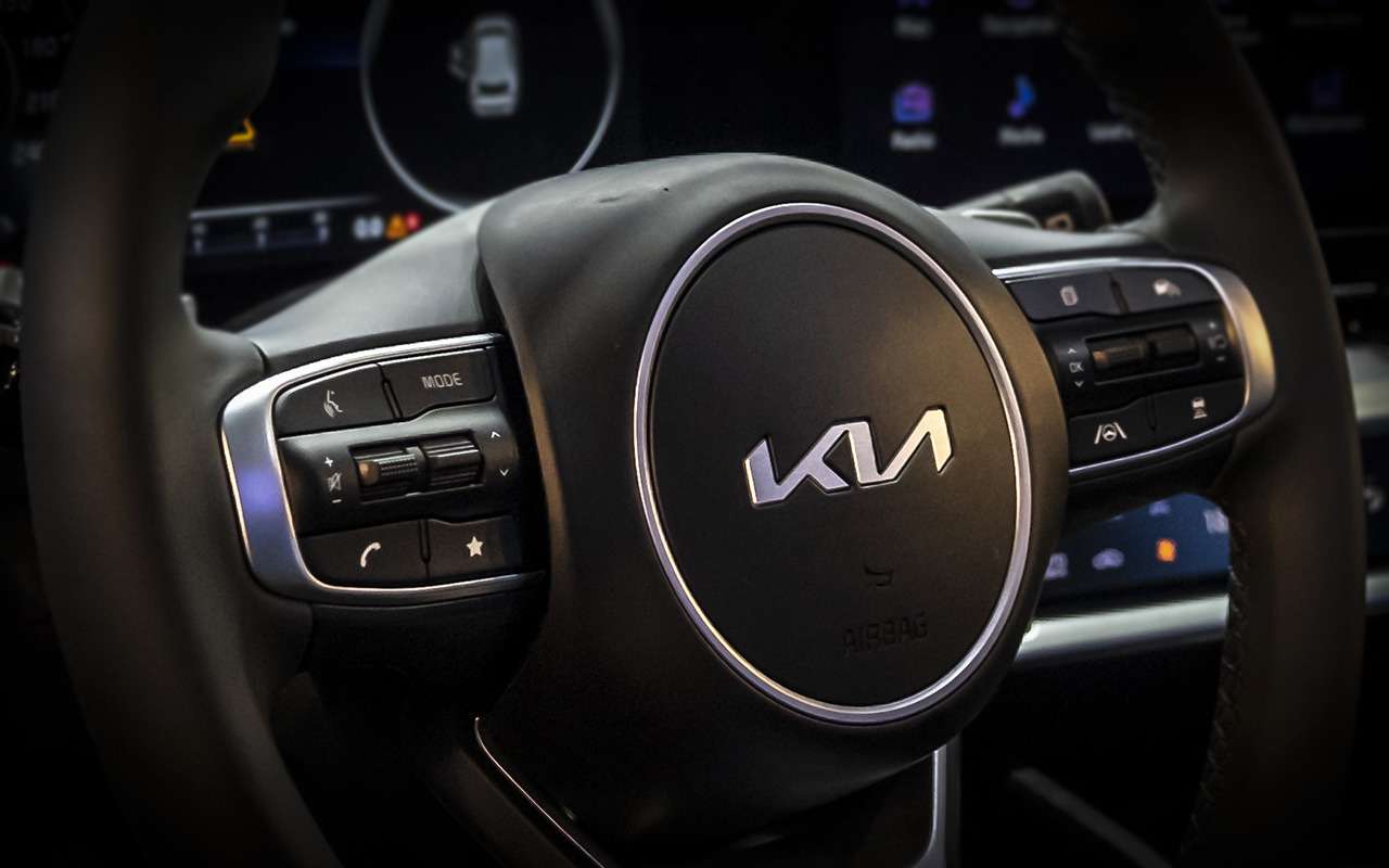 Новый кроссовер Kia — первое фото