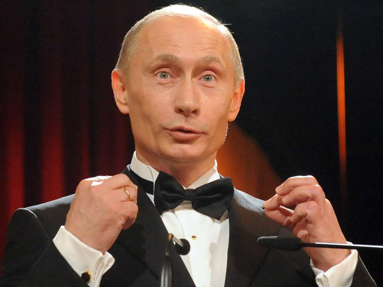 ГИБДД приравняла поездки Путина с кортежем к парадам и гонкам