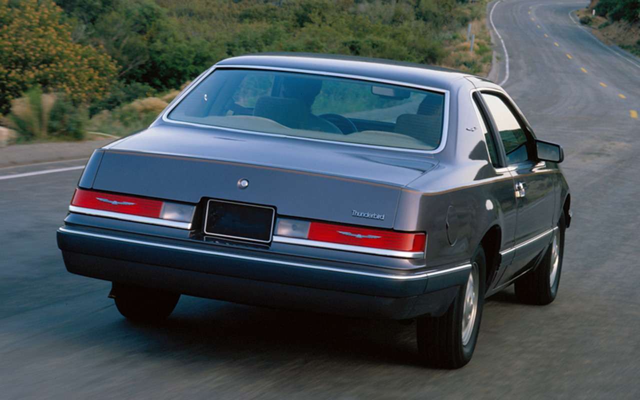 Поворотники не того цвета, номера не там... — ГИБДД придерется?