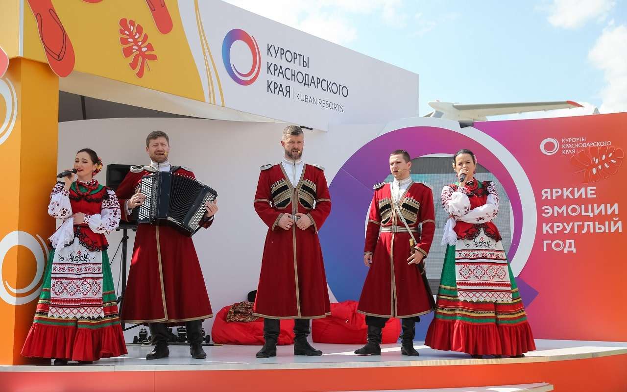 Куда отправиться в путешествие по России? Вот список популярных регионов