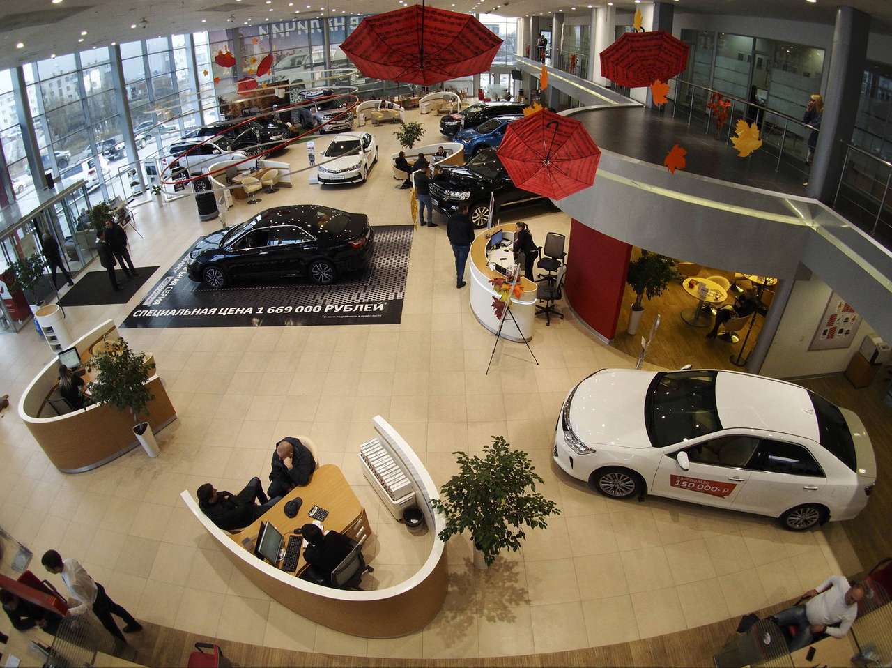 Средняя цена иномарки в 2,7 раза выше цены отечественного автомобиля