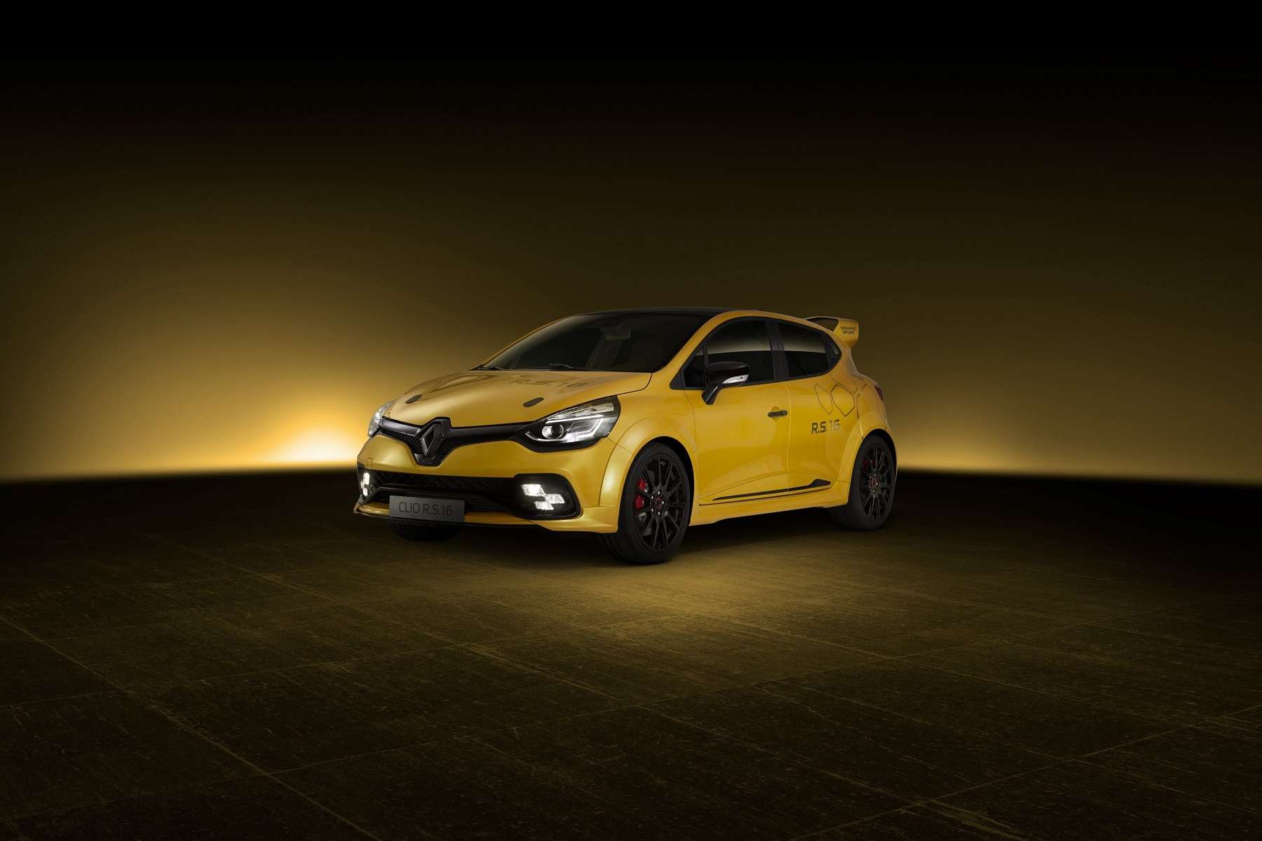 Автомобиль Renault Clio: новости, обзор, машина Рено Клио — характеристики,  комплектации, разные поколения Renault Clio — сайт За рулем www.zr.ru