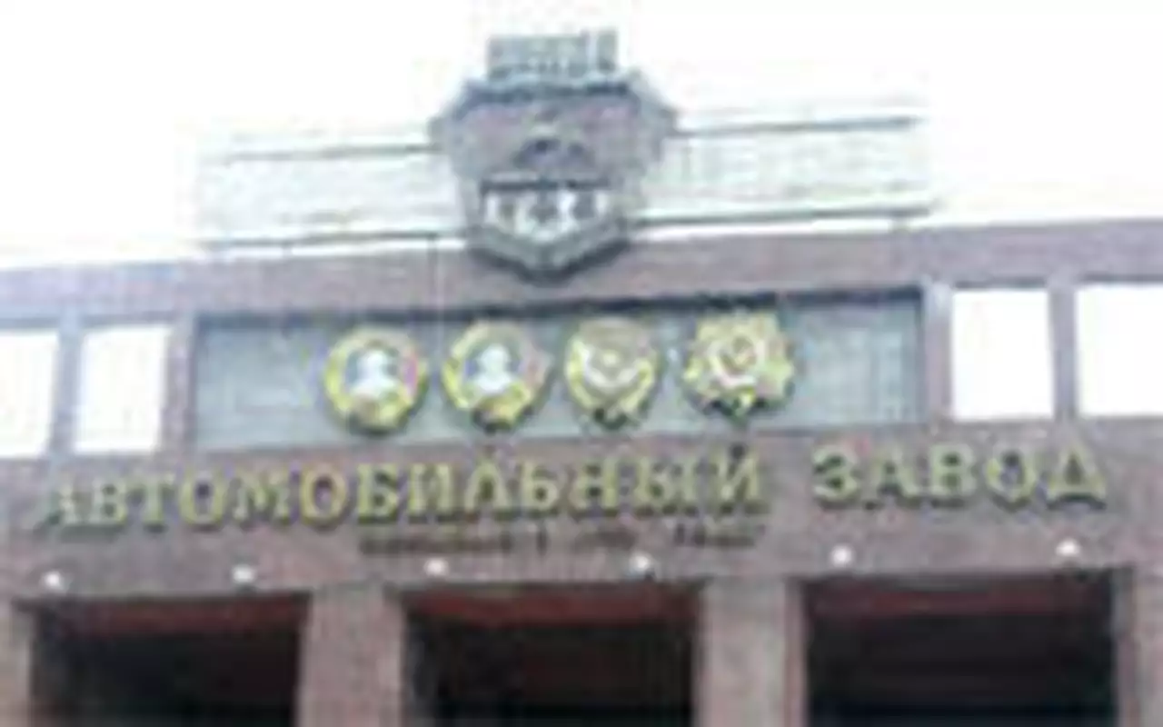 "Волга" обошла Mercedes