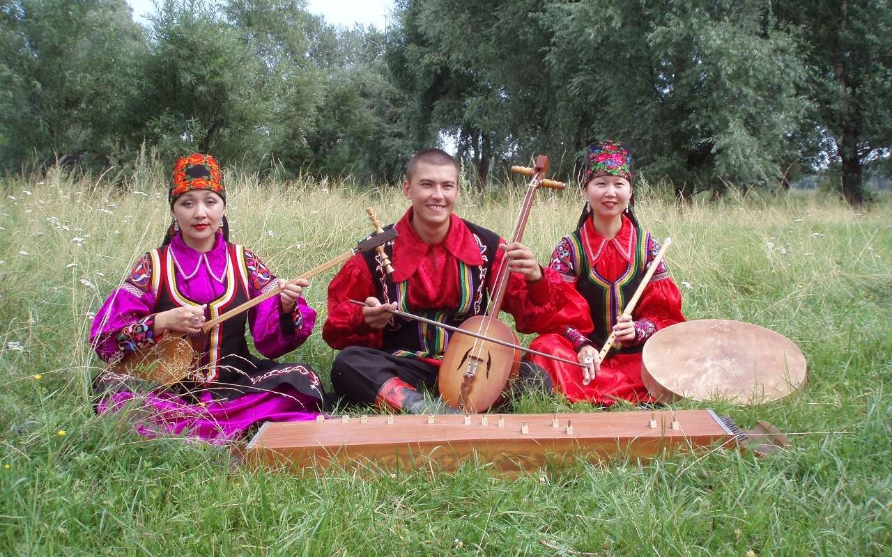 Когда лежать на пляже скучно: названы семь регионов России для активного туризма