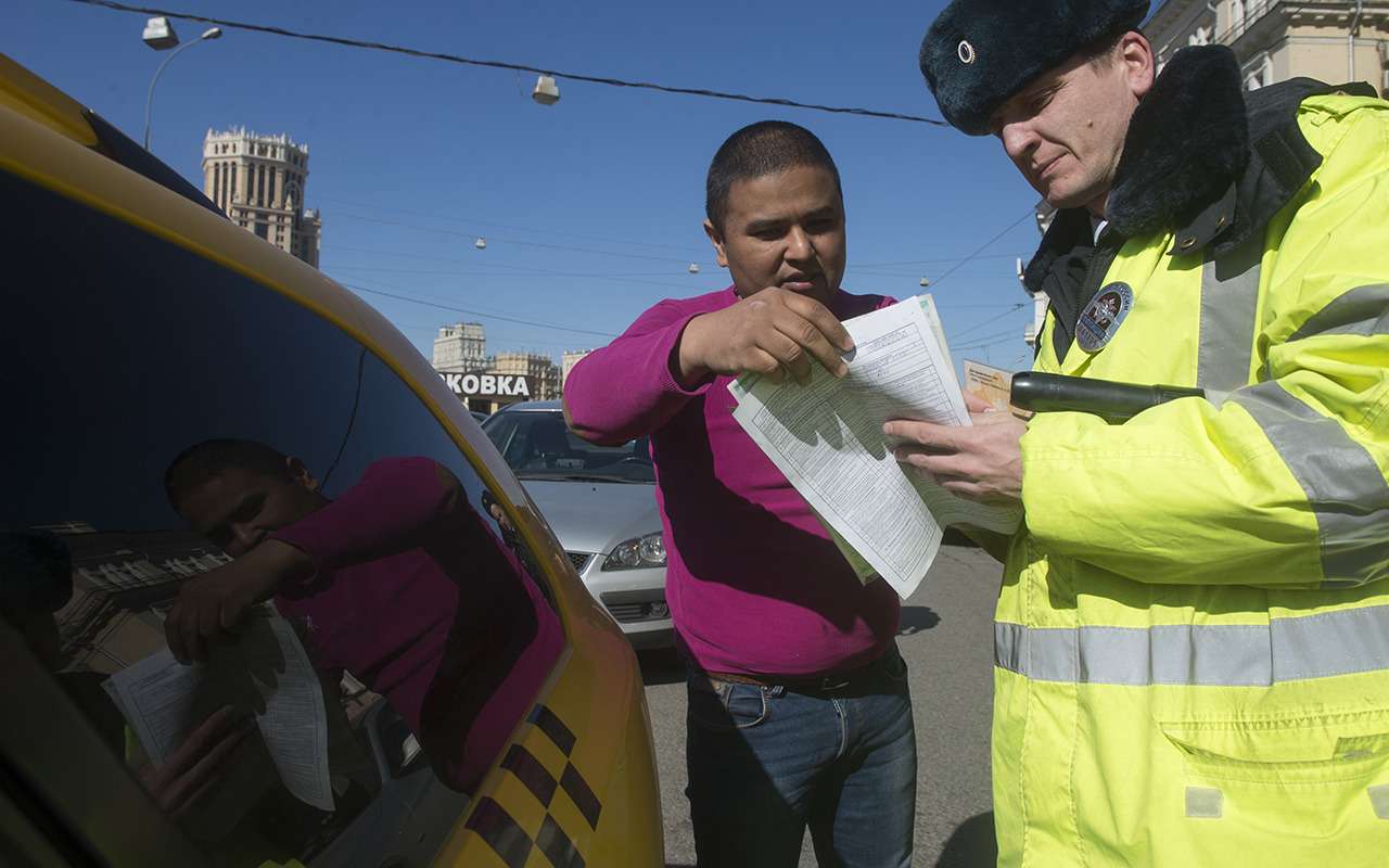 Сколько мигрантов среди таксистов? Да больше половины!