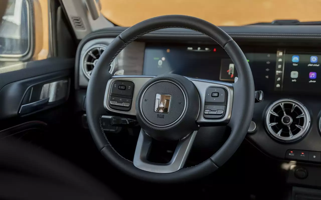 Интерьер Tank 300