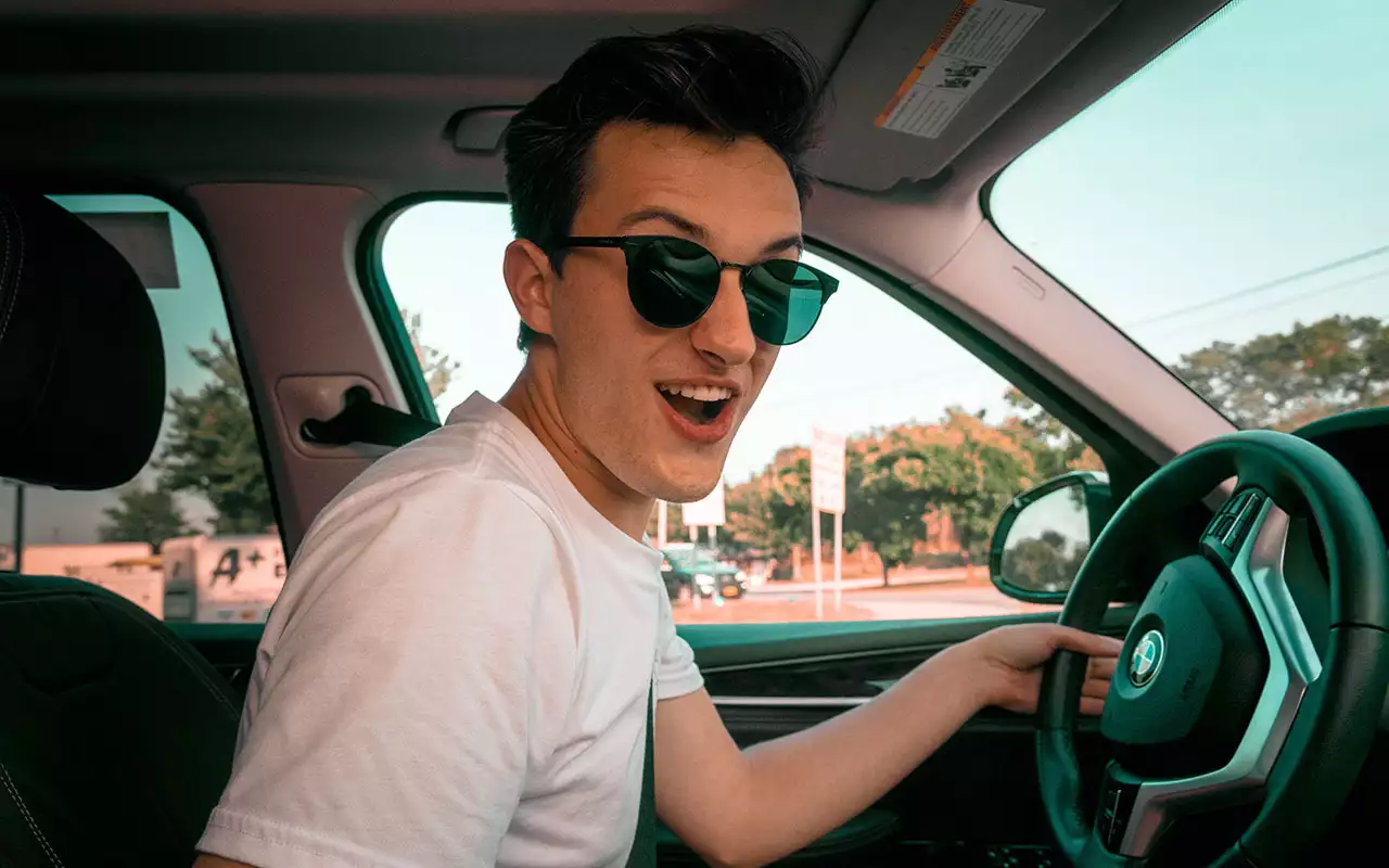 Пора допустить школьников к рулю — хуже не будет!