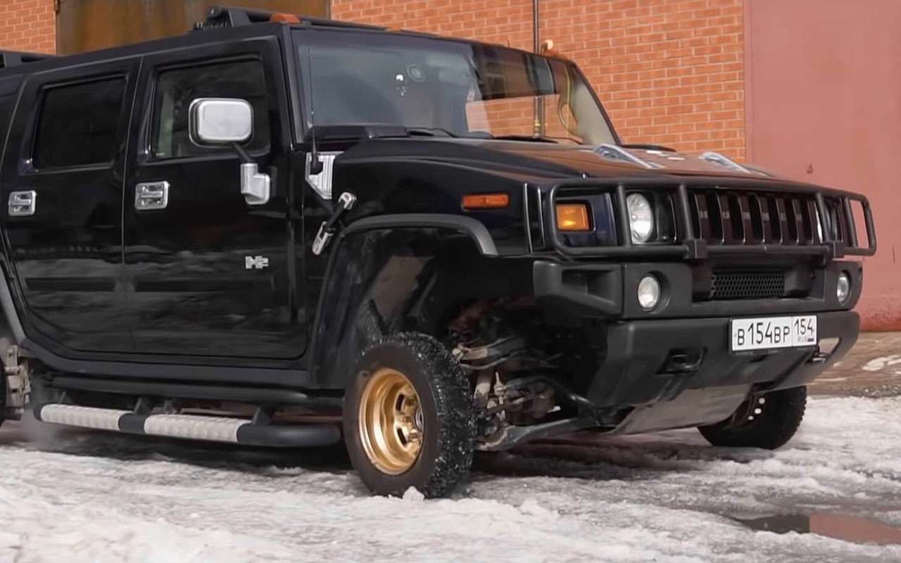 Hummer H2 на крошечных колесах — странно и смешно