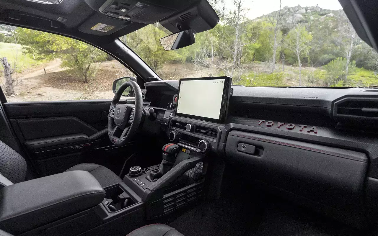 Интерьер Toyota 4Runner