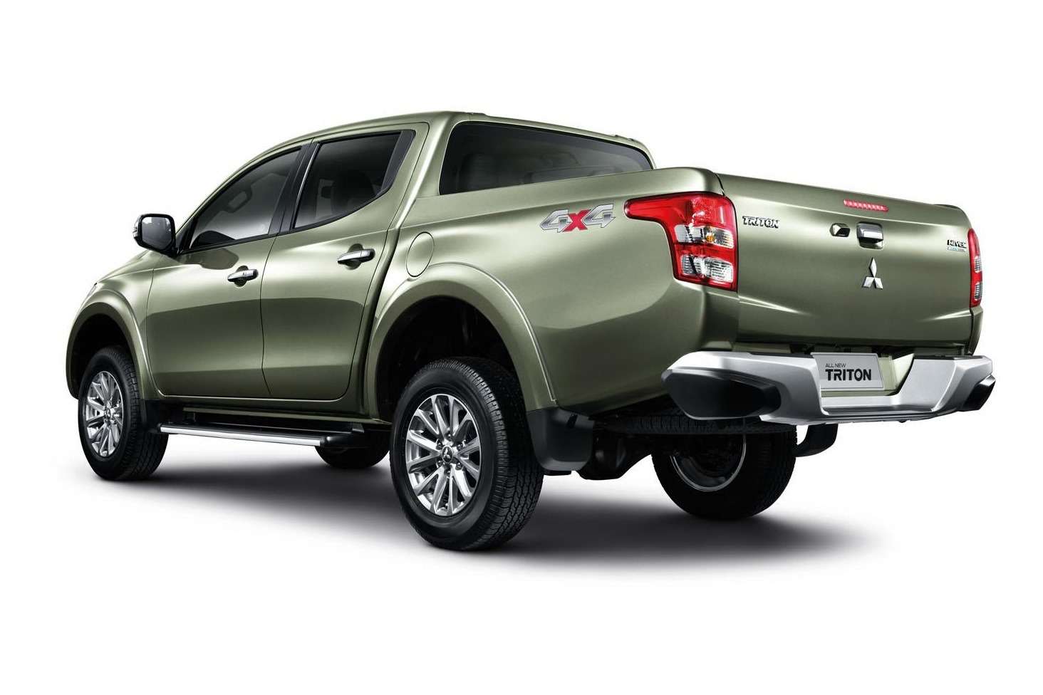 Mitsubishi l200 новый фото