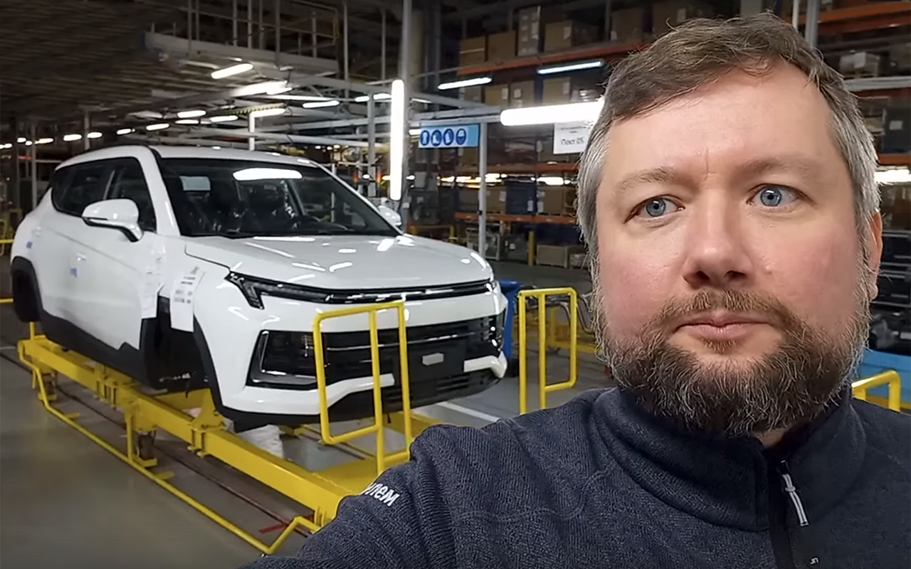 Как собирают автомобили Москвич: видео «За рулем»