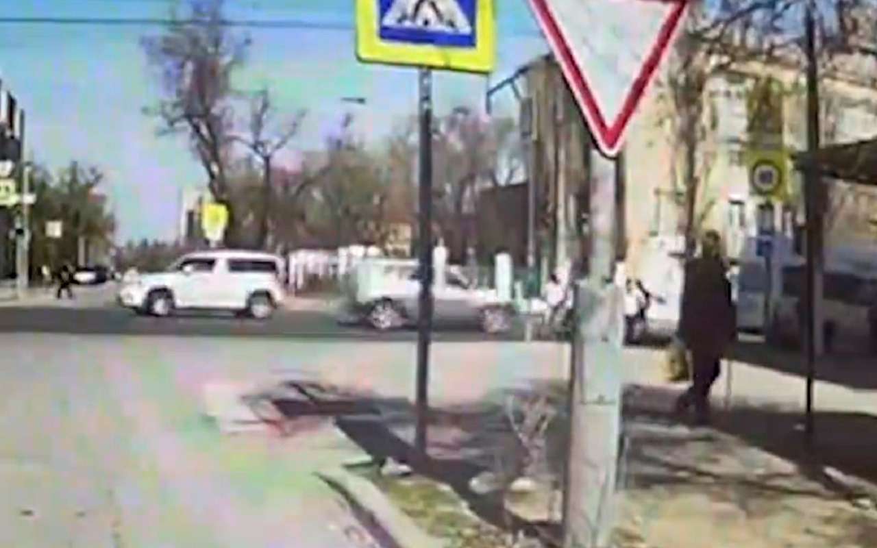 Жуткое ДТП: группу детей машина сбила на пешеходном переходе