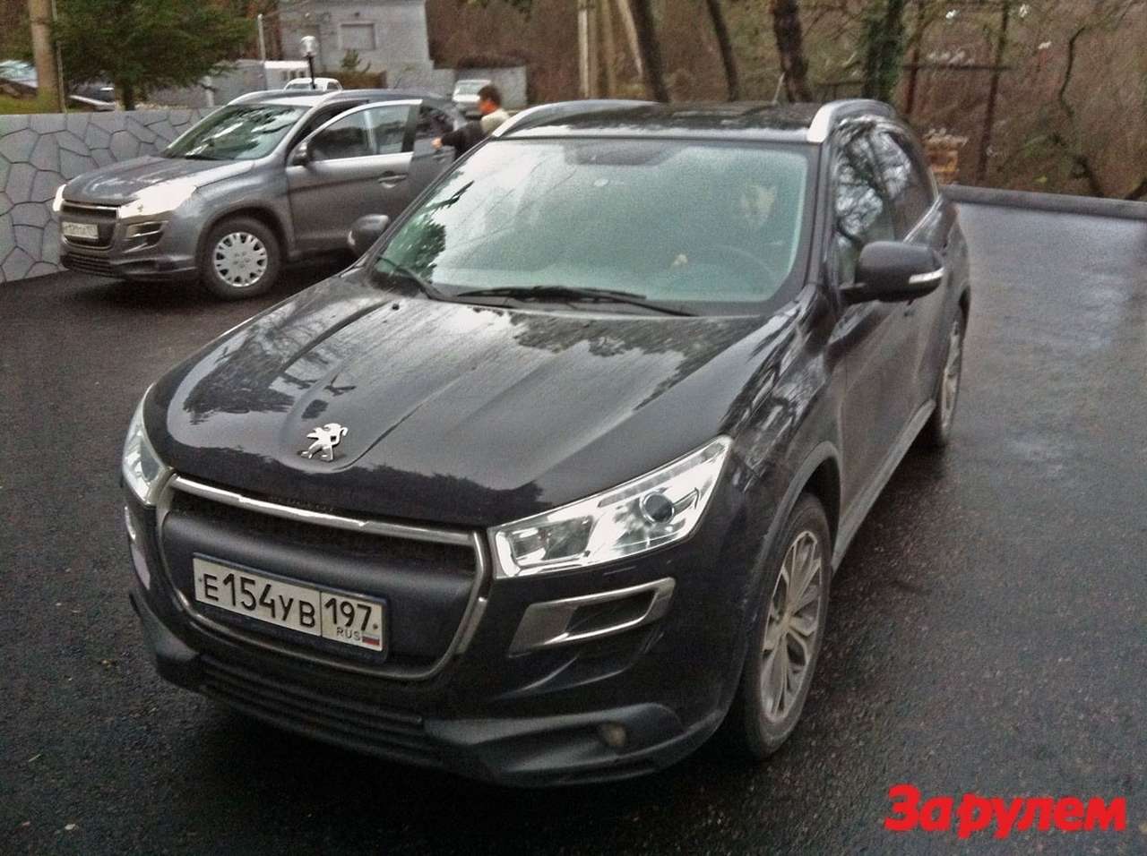 Компания Peugeot провела презентацию кроссовера 4008 в Крыму