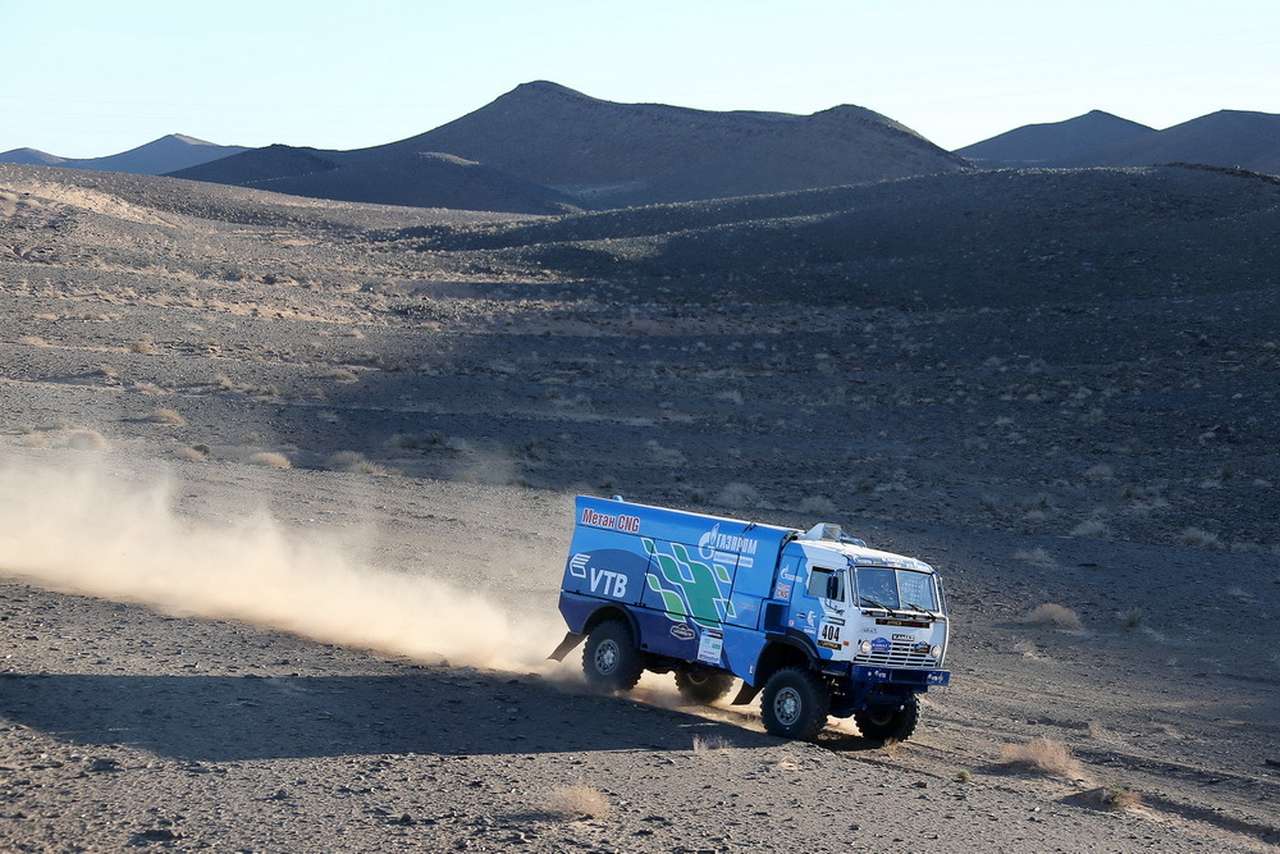 Экипаж №404: Сергей Куприянов / Александр Куприянов / Анатолий Танин («КАМАЗ-мастер»).