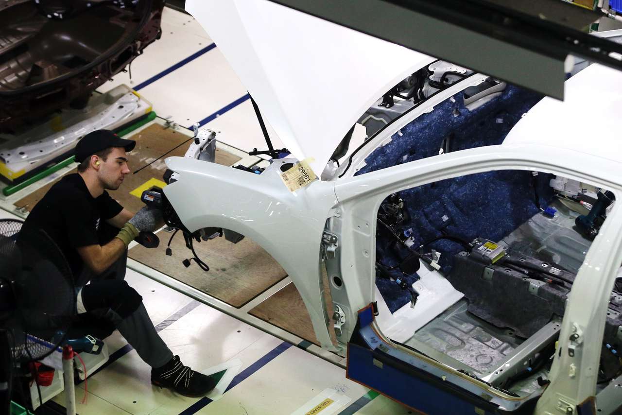 Большая часть господдержки придется на автопром