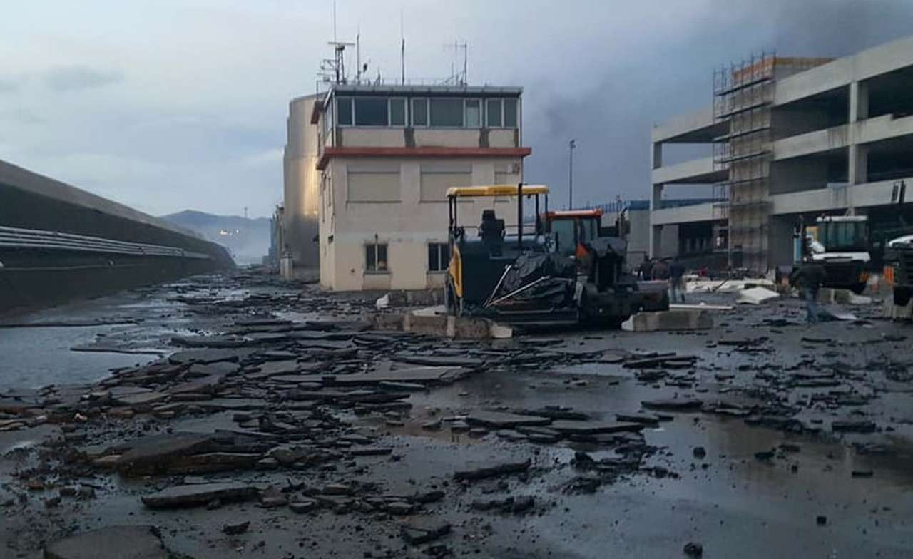 Сотни новых Maserati уничтожены в итальянском порту Савона