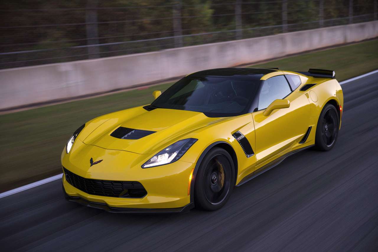 Пир во время кризиса: Chevrolet назвала рублевые цены на Corvette Z06