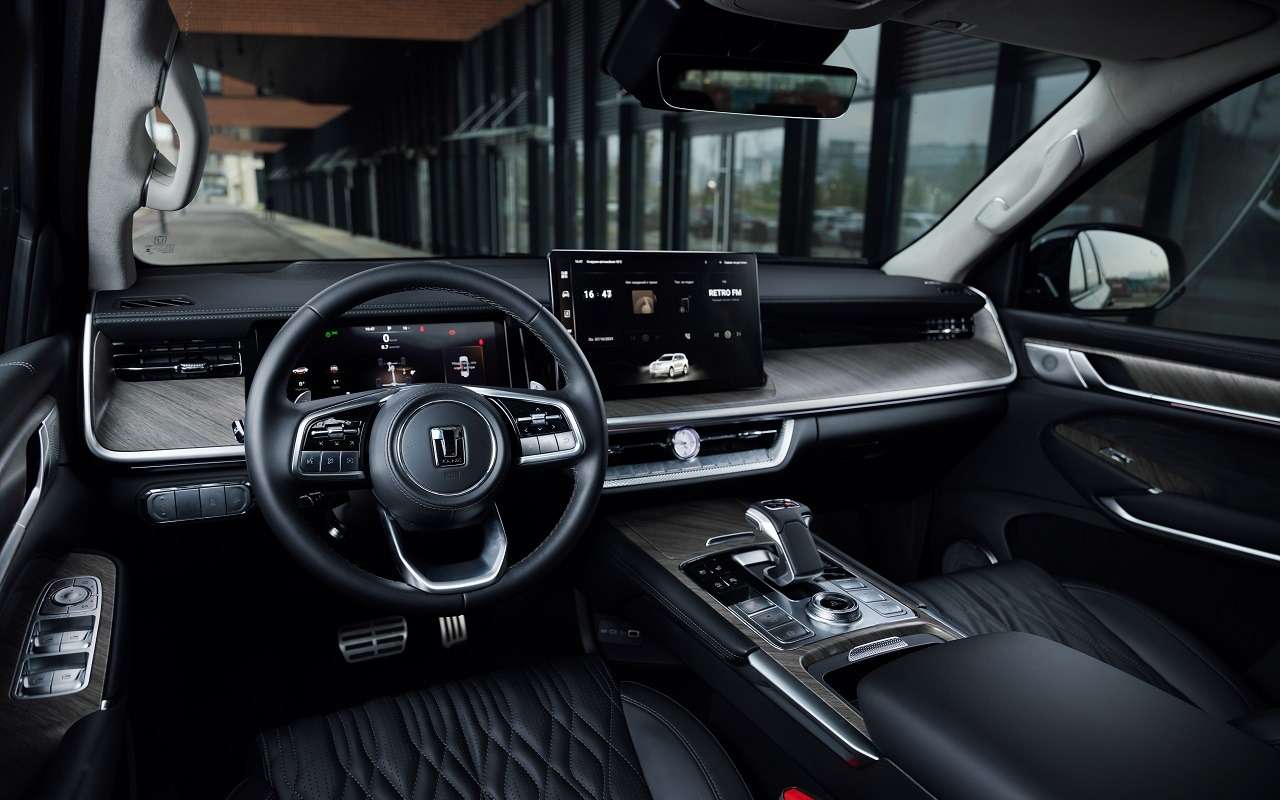 Интерьер Tank 500