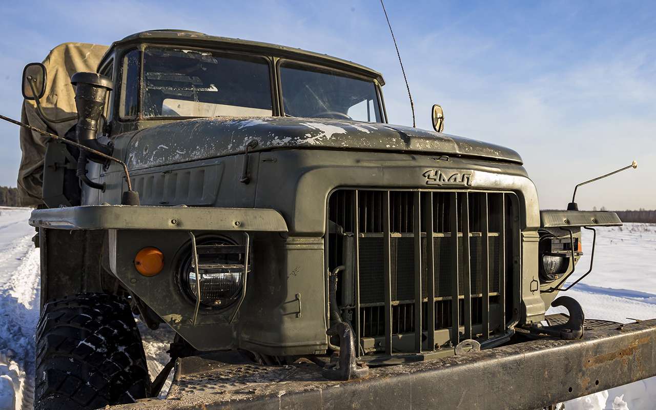 Расход в 100 л на 100 км: обзор военного УРАЛа 375