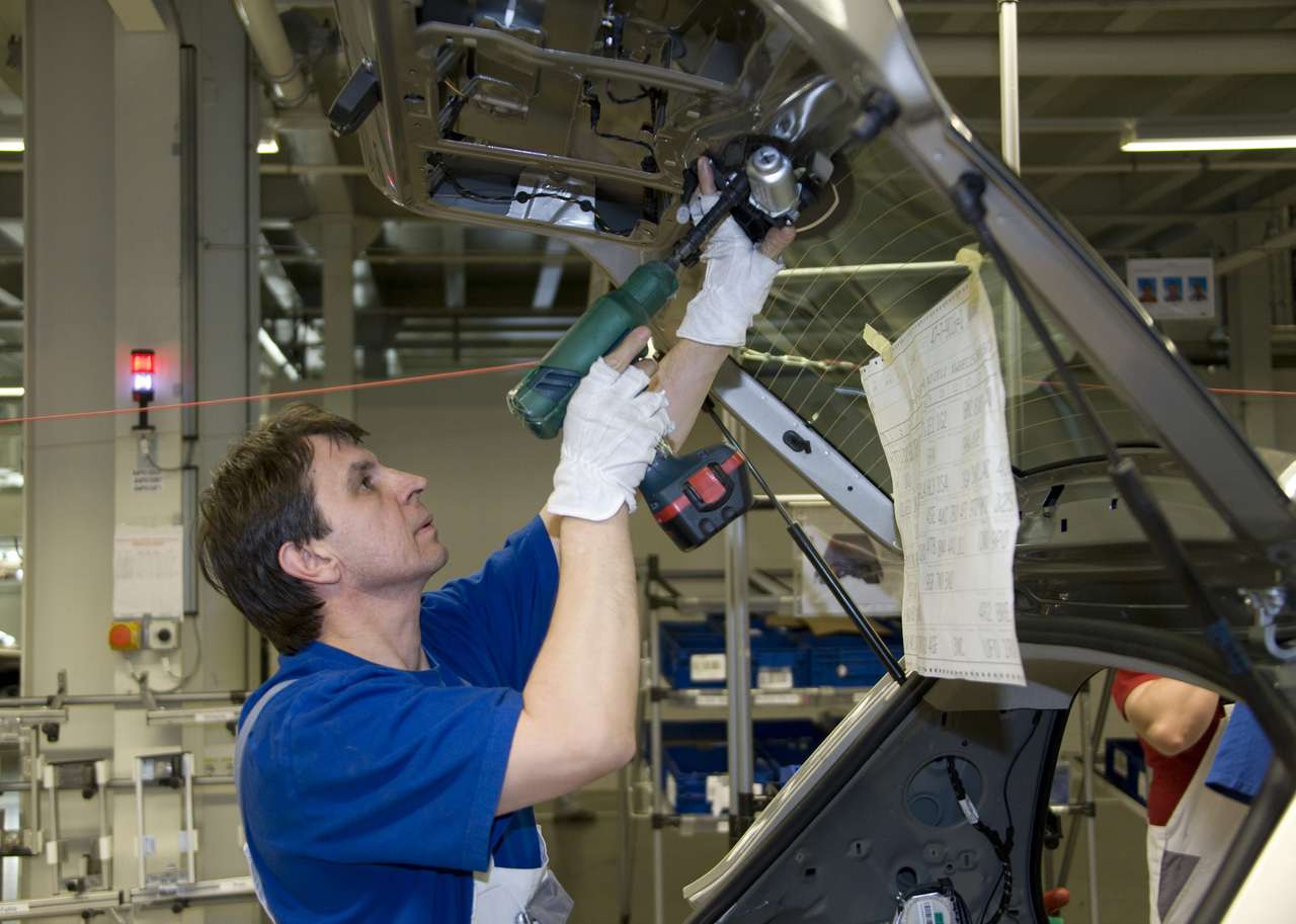 Государство решило добавить денег автопрому